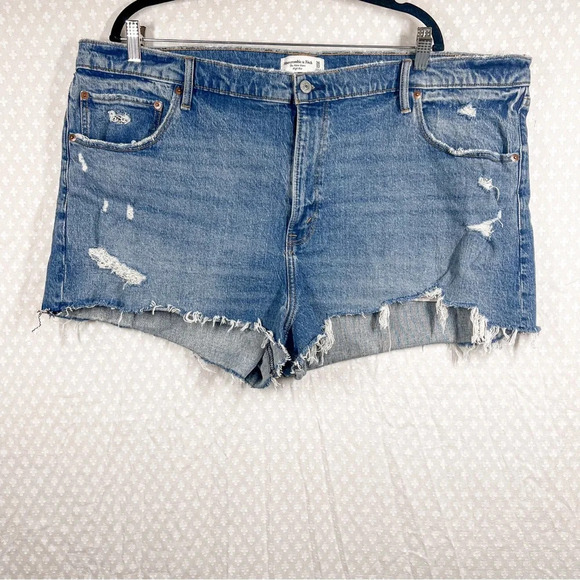 Abercrombie & Fitch High Rise The Mom Shorts - Picture 1 of 4